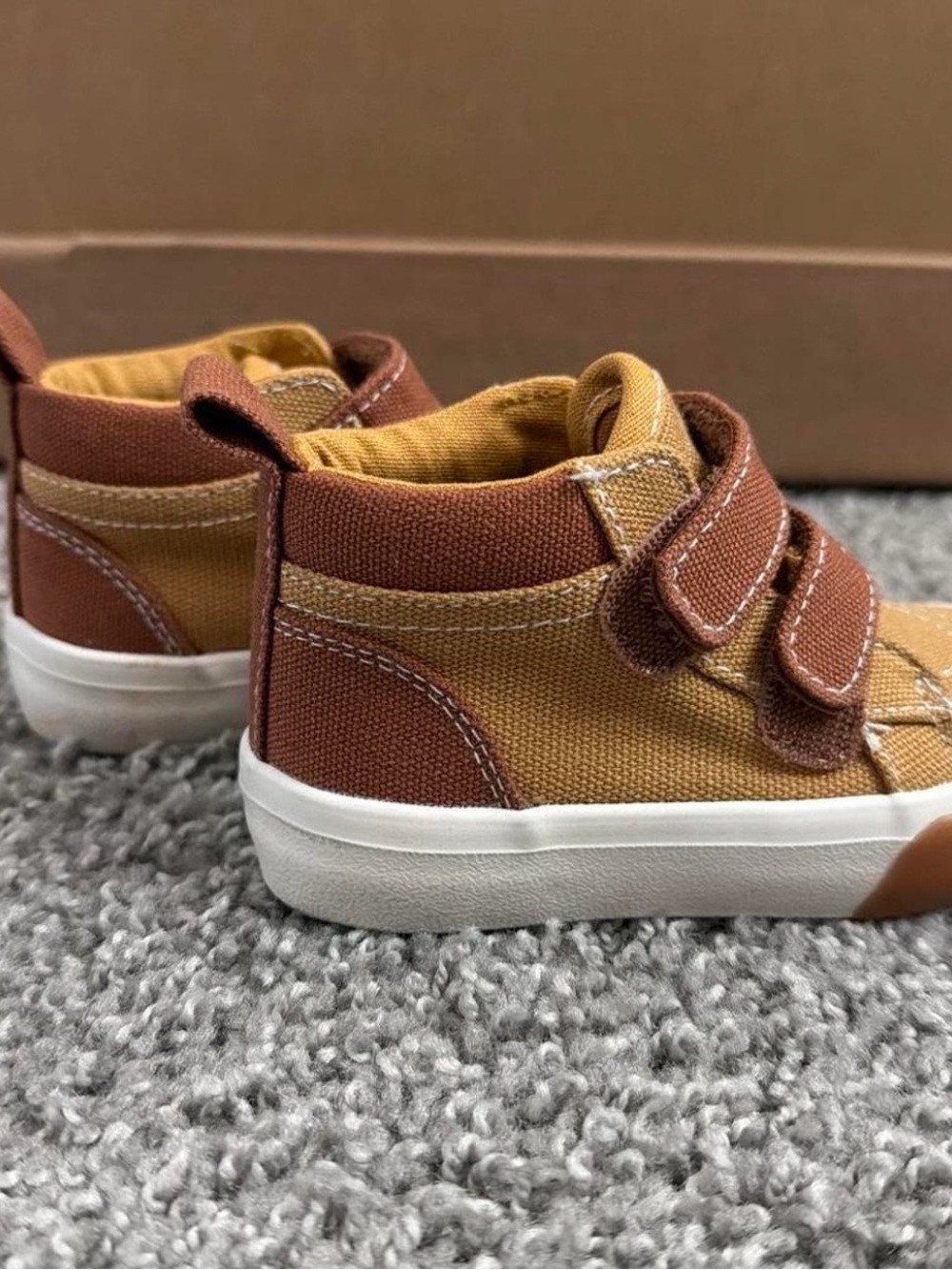 Toddler old navy khaki Canvas High-Top Sneakers with Double Velcro Straps - Picture 3 of 4